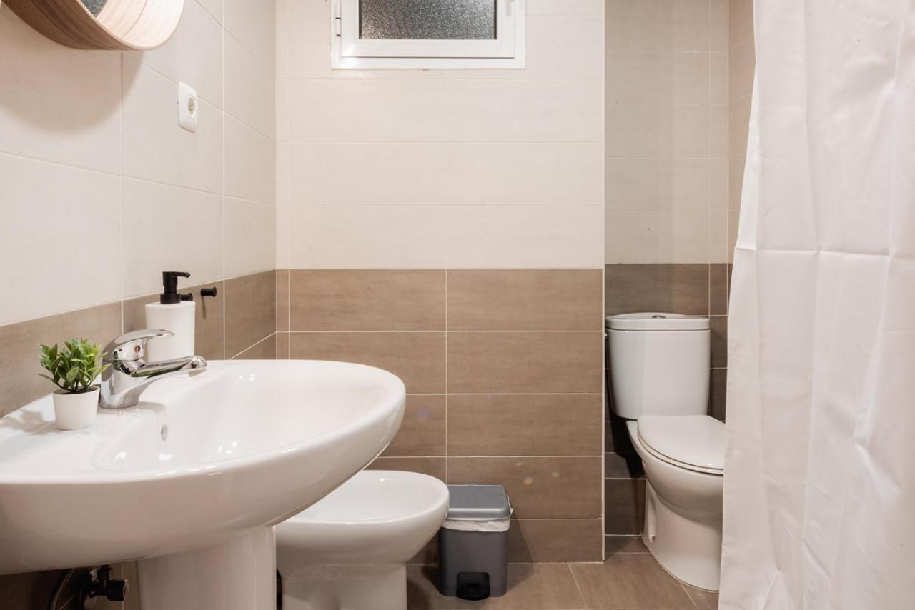 Apartamentos Fv Flats Valencia - Mestalla 9 Bagian luar foto